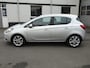 Opel Corsa 1.4 Online Edition Navigatie, parkeersensoren, licht metalen velgen, cruise controle, airco, automaat, enz.
