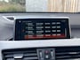 BMW X2 sDrive20i M-sport Automaat | Panoramadak | DAB | LED verlichting | 20 inch | Schakelflippers | Lederen bekleding | Stoelverwarming | Lane assist | Parkeersensoren voor en achter | Achteruitrijcamera