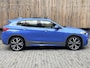 BMW X2 sDrive20i M-sport Automaat | Panoramadak | DAB | LED verlichting | 20 inch | Schakelflippers | Lederen bekleding | Stoelverwarming | Lane assist | Parkeersensoren voor en achter | Achteruitrijcamera
