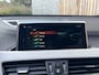 BMW X2 sDrive20i M-sport Automaat | Panoramadak | DAB | LED verlichting | 20 inch | Schakelflippers | Lederen bekleding | Stoelverwarming | Lane assist | Parkeersensoren voor en achter | Achteruitrijcamera