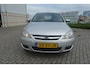 Opel Corsa 1.4-16V Silverline - trekhaak - lm velgen - navi -lage km stand - org. nl auto