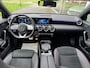 Mercedes-Benz A-klasse 250 e AMG Line , Night-pakket automaat . panoramadak , sfeer verlichting