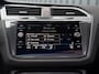 Volkswagen Tiguan 1.5 TSI R-Line Business+ | Trekhaak wegkl. | Panodak | Head Up | Side Assist | IQ Light | Elk. A-klep | 20'' | Prijs Rijklaar!!