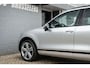 Volkswagen Touareg 3.0 TDI Highline Nette staat 21"R-Line velgen...