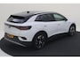 Volkswagen ID.4 Tech 77 kWh / Warmte pomp / Memory seat / Navigatie / 360 Camera / Pano / Lichtmetaal 19 inch /