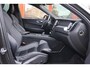 Volvo XC60 T8 Recharge AWD R-Design | Panoramadak | Stoelverwarming | Parkeercamera | Trekhaak | Keyless | Glossy Black