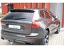 Volvo XC60 T8 Recharge AWD R-Design | Panoramadak | Stoelverwarming | Parkeercamera | Trekhaak | Keyless | Glossy Black