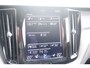 Volvo XC60 T8 Recharge AWD R-Design | Panoramadak | Stoelverwarming | Parkeercamera | Trekhaak | Keyless | Glossy Black