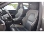 Volvo XC60 T8 Recharge AWD R-Design | Panoramadak | Stoelverwarming | Parkeercamera | Trekhaak | Keyless | Glossy Black