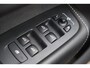 Volvo XC60 T8 Recharge AWD R-Design | Panoramadak | Stoelverwarming | Parkeercamera | Trekhaak | Keyless | Glossy Black