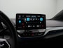 Volkswagen ID.5 Pro 77 kWh 174 pk | Trekhaak | Stuur-/stoelverwarming | Achteruitrijcamera | Navigatie