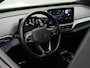 Volkswagen ID.5 Pro 77 kWh 174 pk | Trekhaak | Stuur-/stoelverwarming | Achteruitrijcamera | Navigatie