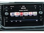 Volkswagen T-Roc 1.5 TSI Sport 110KW-150PK, trekhaak, Sportplus pakket, Executive pakket, Winterpakket met stoel verwarming, All season banden, 18 inch Wielen, side steps, Privacy glass
