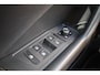 Volkswagen T-Roc 1.5 TSI Sport 110KW-150PK, trekhaak, Sportplus pakket, Executive pakket, Winterpakket met stoel verwarming, All season banden, 18 inch Wielen, side steps, Privacy glass