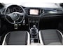 Volkswagen T-Roc 1.5 TSI Sport 110KW-150PK, trekhaak, Sportplus pakket, Executive pakket, Winterpakket met stoel verwarming, All season banden, 18 inch Wielen, side steps, Privacy glass