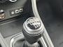 Renault Captur TCe 90 Techno | NL Auto | Navigatie | Camera + Parkeersensoren | Climate Control | Lichtmetaal | Keyless | Two-Tone | Apple Carplay / Android Auto