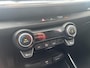 Kia Stonic 1.0 T-GDi MHEV DynamicLine Navigatie | Apple Carplay / Android Auto | Cruise control | Airconditioning | LM Velgen