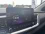 Kia Stonic 1.0 T-GDi MHEV DynamicLine Navigatie | Apple Carplay / Android Auto | Cruise control | Airconditioning | LM Velgen