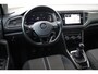 Volkswagen T-Roc 1.0 TSI Style 115PK / 85kW, Navigatie, digital cockpit pro, chrome dakrails, parkeersensoren voor en achter (pdc), 2-zone climatronic, LED achterlichten, winterpakket (verwarmbare voorstoelen), 17" LMV, adaptieve cruise control (acc), elektrisch verstel- en verwarmbare buitenspiegels, DAB+, variabele laadvloer etc.