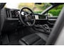 Porsche Cayenne 3.0 E-Hybrid 470pk | Krijt | 22" | Lucht | InnoDrive | BOSE | SoClo