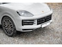Porsche Cayenne 3.0 E-Hybrid 470pk | Krijt | 22" | Lucht | InnoDrive | BOSE | SoClo