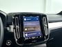 Volvo XC40 B4 Plus Dark | Parkeecamera | Stoel-en Stuurverwarming | Harman Kardon | Trekhaak