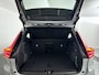 Volvo XC40 B4 Plus Dark | Parkeecamera | Stoel-en Stuurverwarming | Harman Kardon | Trekhaak