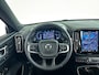 Volvo XC40 B4 Plus Dark | Parkeecamera | Stoel-en Stuurverwarming | Harman Kardon | Trekhaak