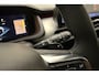 Jeep Avenger 1.2 e-Hybrid 110pk Automaat Summit | Navigatie | Trekhaak | Panoramadak | Adapt. Cruise control | JBL Audio | Elektrische achterklep | Stoelverwarming  | Climate Control