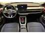 Jeep Avenger 1.2 e-Hybrid 110pk Automaat Summit | Navigatie | Trekhaak | Panoramadak | Adapt. Cruise control | JBL Audio | Elektrische achterklep | Stoelverwarming  | Climate Control
