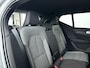 Volvo XC40 B4 Plus Dark | Parkeercamera | Stoel- en Stuurverwarming | Harman Kardon | Trekhaak