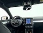 Volvo XC40 B4 Plus Dark | Parkeercamera | Stoel- en Stuurverwarming | Harman Kardon | Trekhaak