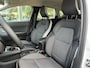 Renault Captur TCe 90 Edition One | Groot Scherm | 18 Inch | Camera + Parkeersensoren | Navigatie | Draadloze Telefoonlader | Climate Control | Apple CarPlay/Android Auto