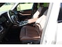 BMW X5 xDrive45e M-Sport High Executive | 22 Inch | Pano | Laser | Head up | H&K | Soft Close | Panorama-Glasdak | Sky Lounge | 1 eig Ned. Auto | verw beker houders.