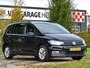 Volkswagen Touran 1.2 TSI 7 persoons | navigatie | achteruitrijcamera | panoramadak | all-season-banden