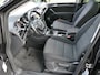 Volkswagen Touran 1.2 TSI 7 persoons | navigatie | achteruitrijcamera | panoramadak | all-season-banden