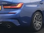 BMW 3-Serie 330e M Sport Plug In Hybrid 293pk Dealer O.H PHEV | Schuifdak | Camera | M Sport | Blis | Alcantara Sportstoelen Memory & Verwarmd | Navigatie | Cruise Control | M Sportstuur | Sfeerverlichting |  Virtual | DAB |