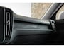 Volvo XC40 T2 Automaat Momentum Core | Stoelverwarming | Stuurwielverwarming | Applecarplay/Androidauto | Volvo on Call | Navigatie | Cruise Control | DAB radio | Dealeronderhouden |