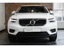 Volvo XC40 T2 Automaat Momentum Core | Stoelverwarming | Stuurwielverwarming | Applecarplay/Androidauto | Volvo on Call | Navigatie | Cruise Control | DAB radio | Dealeronderhouden |