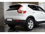 Volvo XC40 T2 Automaat Momentum Core | Stoelverwarming | Stuurwielverwarming | Applecarplay/Androidauto | Volvo on Call | Navigatie | Cruise Control | DAB radio | Dealeronderhouden |