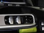 Mercedes-Benz E-klasse Estate 300e / Stoelverwarming / Achteruitrijcamera / Panoramadak / Night-Pakket / Superscreen / Multispaak-Velgen / Burmester / Trekhaak /
