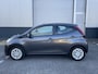 Toyota Aygo 1.0 VVT-i x-play , 35.000 km | Apple/Android Navigatie | Org NL en 1e Eigenaar |