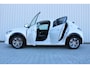 Peugeot e-208 EV Allure 50 kWh | Incl. 12 maanden garantie | Cruise control | Climate control | Lane assist | Apple carplay/Android auto | DAB radio |