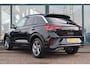 Volkswagen T-Roc 1.5 TSI R-Line Business 149PK | Achteruitrijcamera | R-Line exterieur | Trekhaak met afneembare kogel