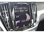 Volvo S60 2.0 B3 R-Design | Wegklapbare Trekhaak | Lederen Stoelbekleding | Climate Control | Cruise Control | Achteruitrijcamera |