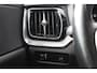 Volvo S60 2.0 B3 R-Design | Wegklapbare Trekhaak | Lederen Stoelbekleding | Climate Control | Cruise Control | Achteruitrijcamera |