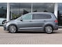 Volkswagen Touran 1.5 TSI 150pk Highline Business R-line 7p | Navigatie |  Camera | PDC | Wegklapbare trekhaak