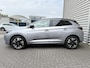 Opel Grandland 1.2 Turbo Ultimate Luxe uitvoering| Alcantara| Camera voor en Achter| Navigatie| 130pk| Keyless openen en starten| Donker getint glas
