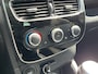 Renault Clio TCe 90 Limited | NL Auto | Navigatie | Parkeersensoren | Airco | Keyless | Lichtmetaal | Cruise Control |