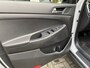 Hyundai Tucson 1.6 GDi Comfort Navigatie/Achteruitr.camera/Cruisecontrole/Verw. voorstoelen /Autom. Airco/Parkeersens. V+A/Elektr. inkl.bare verw. buitenspiegels/Multifunct. Stuur/Mistlampen Voor/Dakrails/Leder versn.pook